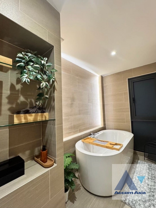 12  4 br Townhouse for rent and sale in Sathorn ,Bangkok MRT Khlong Toei - MRT Lumphini at Rama 4 Village AA39160