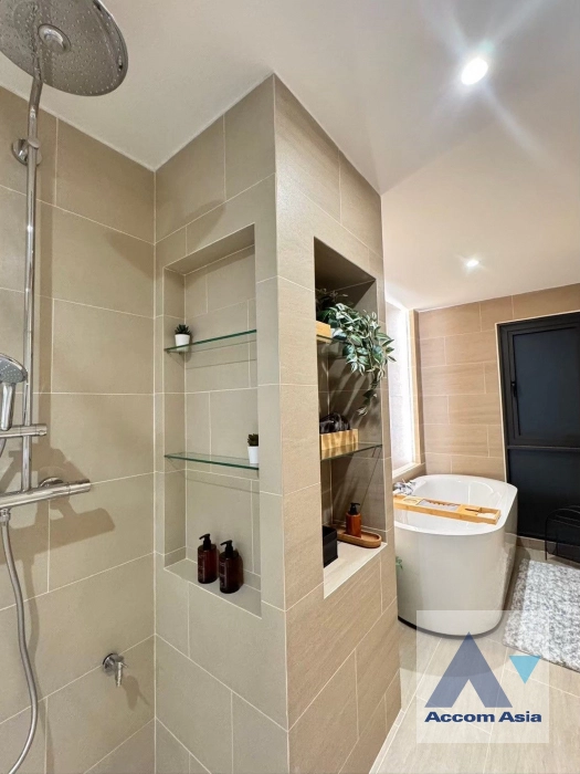 11  4 br Townhouse for rent and sale in Sathorn ,Bangkok MRT Khlong Toei - MRT Lumphini at Rama 4 Village AA39160