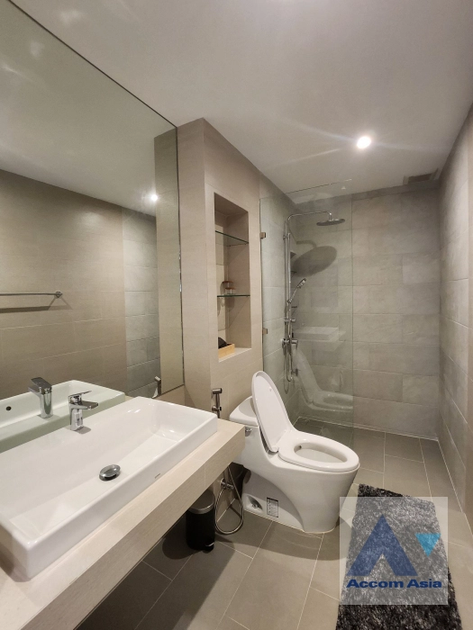 14  4 br Townhouse for rent and sale in Sathorn ,Bangkok MRT Khlong Toei - MRT Lumphini at Rama 4 Village AA39160