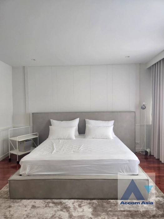 8  4 br Townhouse for rent and sale in Sathorn ,Bangkok MRT Khlong Toei - MRT Lumphini at Rama 4 Village AA39160