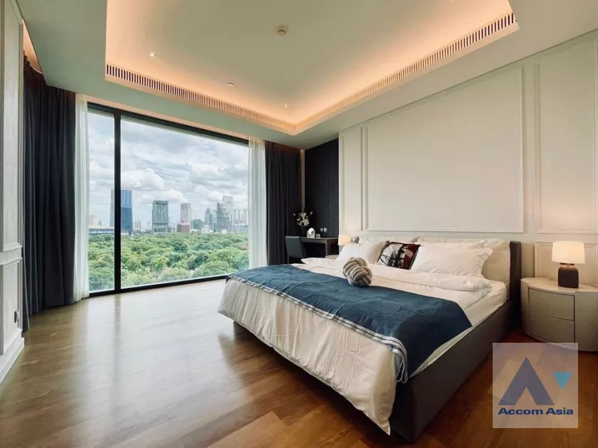 6  1 br Condominium For Rent in Ploenchit ,Bangkok BTS Ploenchit at Sindhorn Tonson AA39166