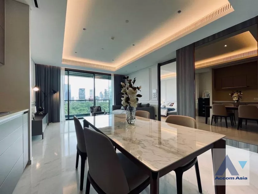 4  1 br Condominium For Rent in Ploenchit ,Bangkok BTS Ploenchit at Sindhorn Tonson AA39166