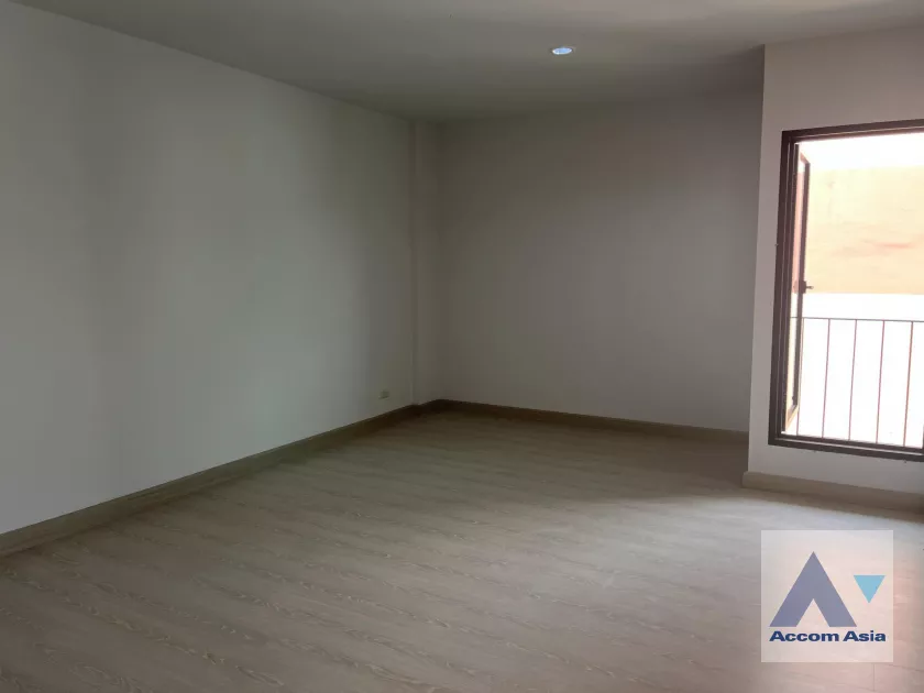 6  3 br Townhouse for rent and sale in Bang Na ,Bangkok BTS Bearing at Deco Home Office AA39173