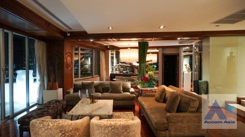 Penthouse | Supakarn Condominium Condominium  3 Bedroom for Sale BTS Krung Thon Buri in Charoennakhon Bangkok