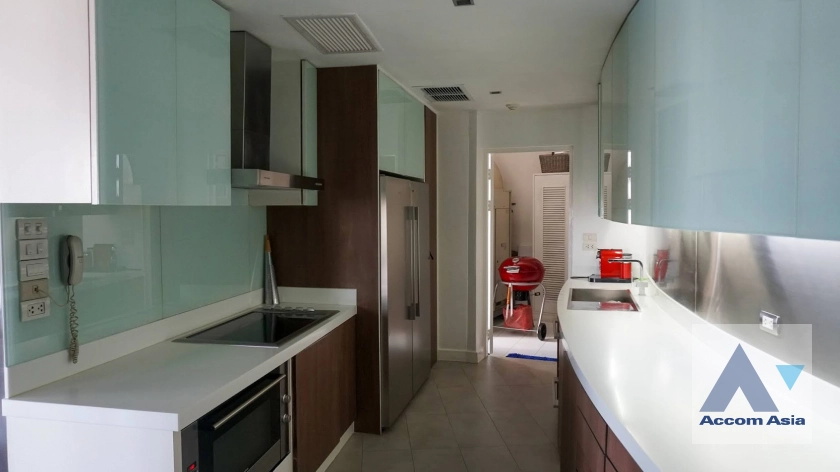 16  3 br Condominium For Sale in Charoen Nakhon ,Bangkok BTS Krung Thon Buri at Supakarn Condominium AA39181