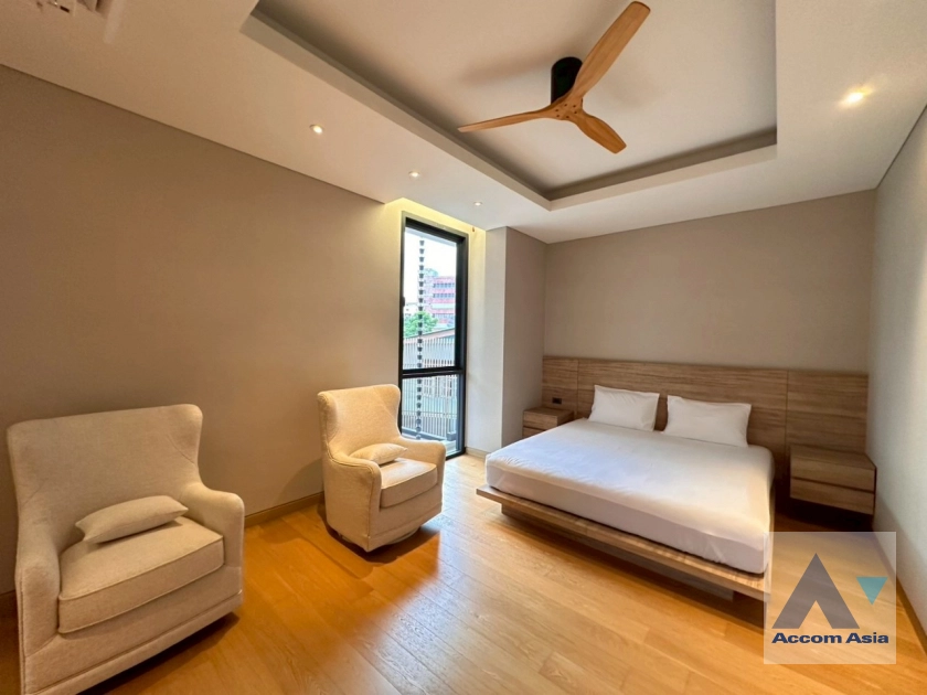 13  6 br House For Rent in Sathorn ,Bangkok BRT Wat Dan at Baan 365 Rama 3 AA39182