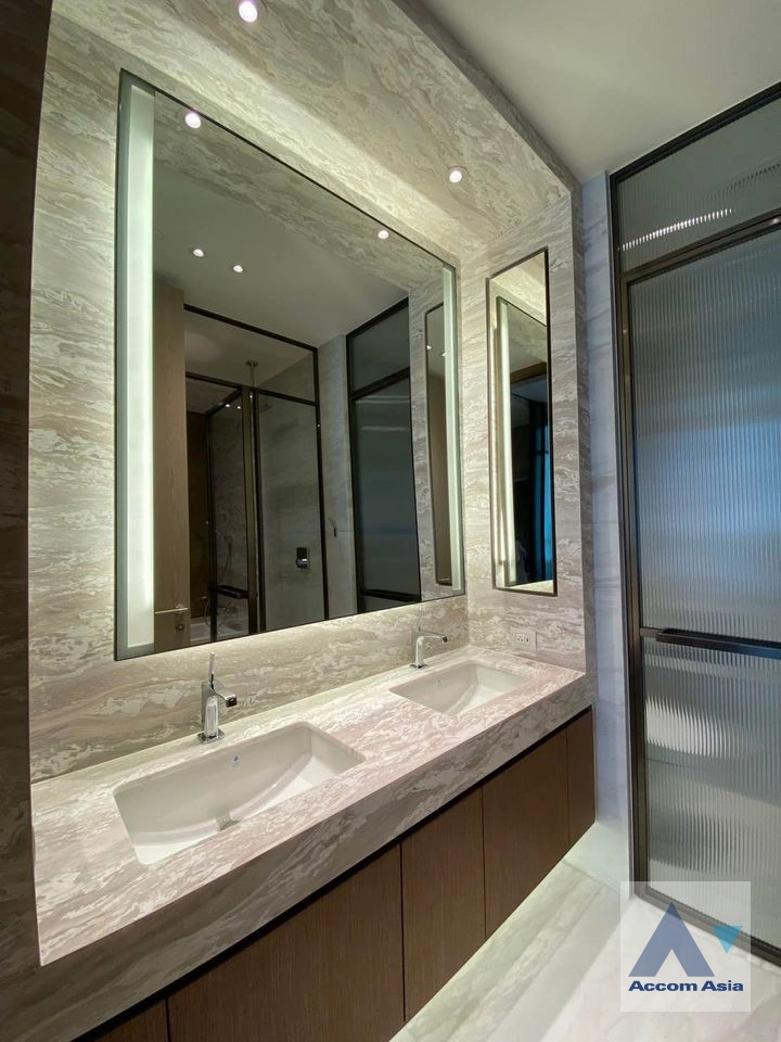 9  1 br Condominium For Rent in Ploenchit ,Bangkok BTS Chitlom at Scope Langsuan AA39191