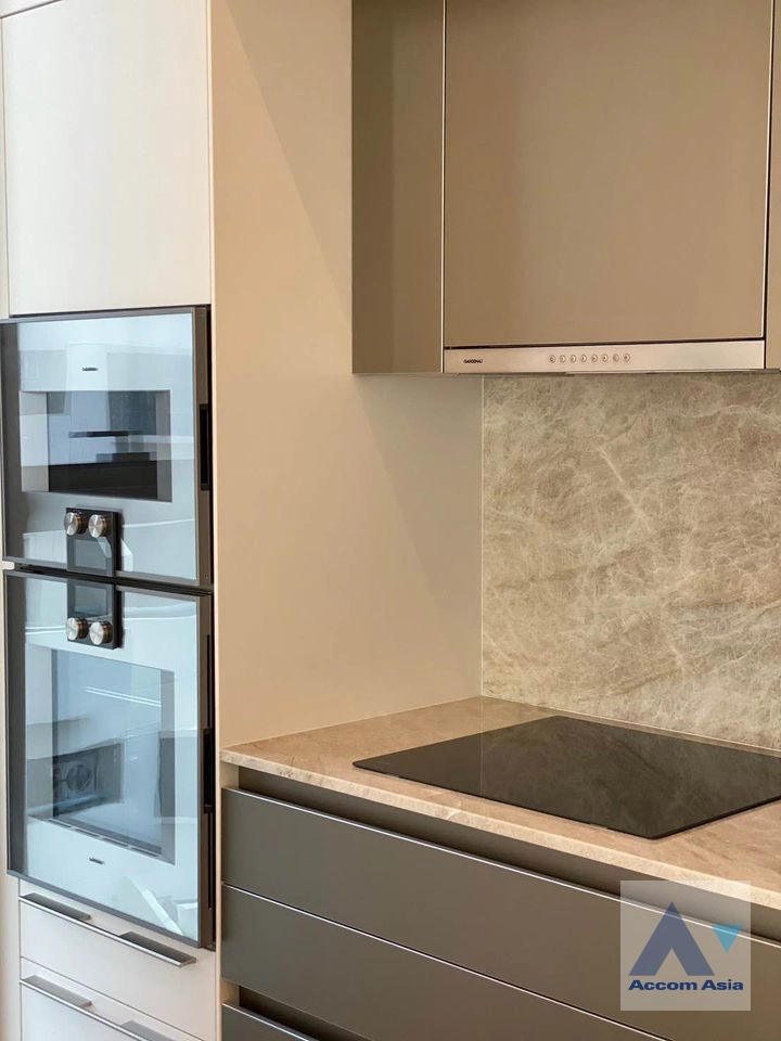 5  1 br Condominium For Rent in Ploenchit ,Bangkok BTS Chitlom at Scope Langsuan AA39191