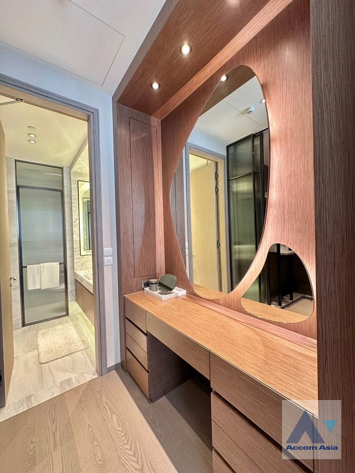 8  1 br Condominium For Rent in Ploenchit ,Bangkok BTS Chitlom at Scope Langsuan AA39191