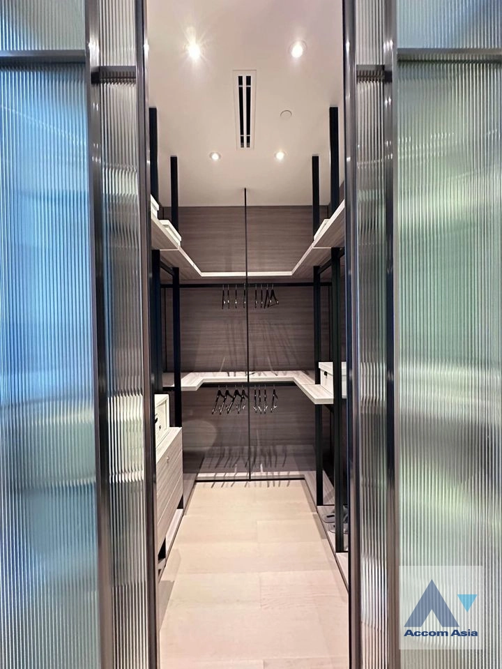 12  1 br Condominium For Rent in Ploenchit ,Bangkok BTS Chitlom at Scope Langsuan AA39191