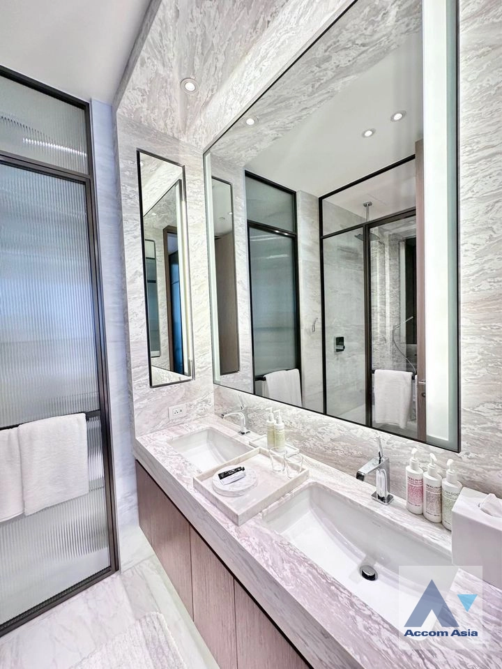 10  1 br Condominium For Rent in Ploenchit ,Bangkok BTS Chitlom at Scope Langsuan AA39191