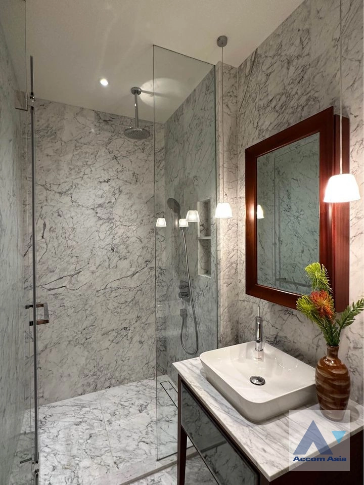 10  2 br Condominium For Rent in Sukhumvit ,Bangkok BTS Thong Lo at KHUN by Yoo AA39194