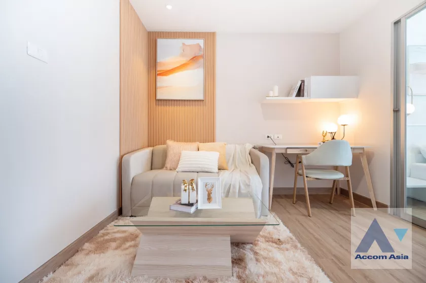 Fully Furnished | The Trust Residence Pinklao Condominium  1 Bedroom for Sale   in Dusit Bangkok