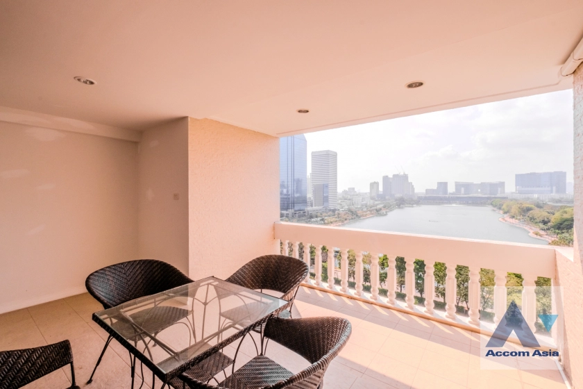 5  3 br Apartment For Rent in Sukhumvit ,Bangkok BTS Asok - MRT Sukhumvit at Family Apartment with Lake View AA39202