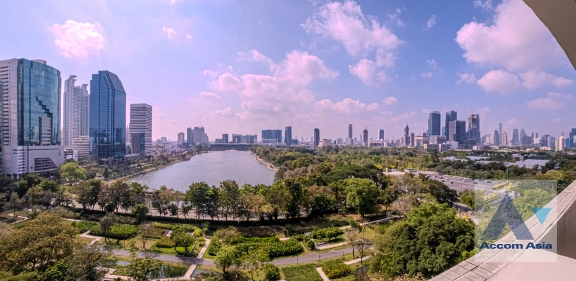  1  3 br Apartment For Rent in Sukhumvit ,Bangkok BTS Asok - MRT Sukhumvit at Family Apartment with Lake View AA39202