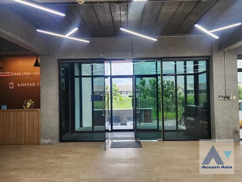 17  Building For Sale in Phaholyothin ,Bangkok  AA39212