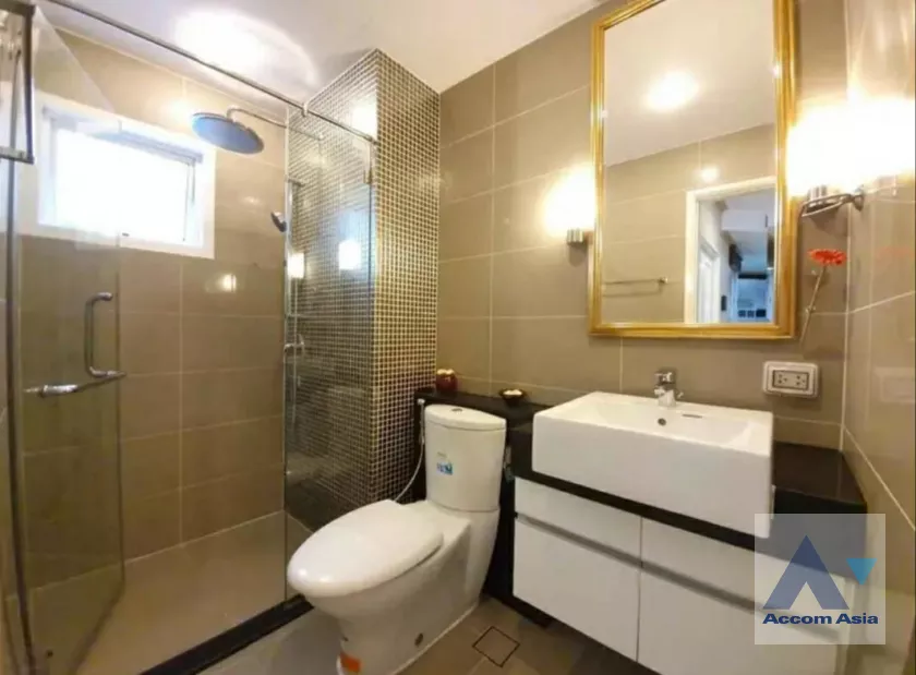 6  2 br Condominium For Sale in Ratchadaphisek ,Bangkok MRT Rama 9 at Supalai Wellington AA39214