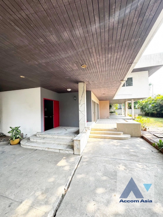4  5 br House for rent and sale in Sukhumvit ,Bangkok BTS Asok AA39221