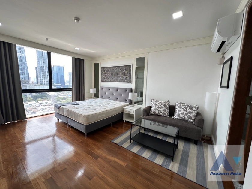 5  2 br Condominium For Rent in Ploenchit ,Bangkok BTS Ploenchit - MRT Lumphini at Polo Park AA39228