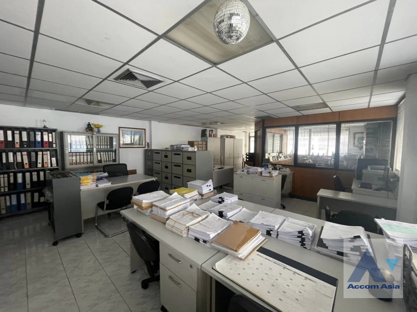 6  4 br Building For Rent in Phaholyothin ,Bangkok  AA39239