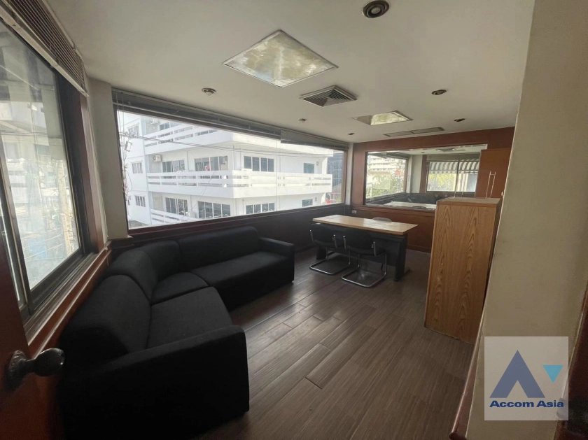  1  4 br Building For Rent in Phaholyothin ,Bangkok  AA39239