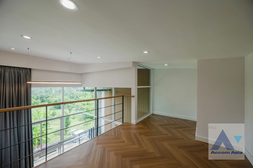 21  4 br Townhouse For Sale in Ratchadaphisek ,Bangkok  at Baan Klang Muang Urbanion Rama 9-Ladprao  AA39242