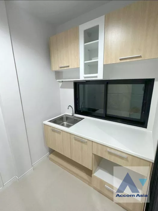 6  4 br Townhouse For Sale in Phaholyothin ,Bangkok  at Nue Connex Don Mueang AA39246