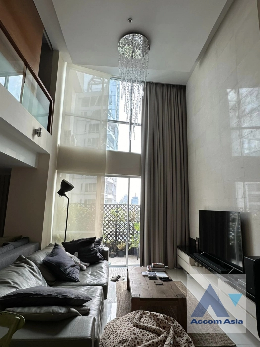 Double High Ceiling, Duplex Condo | The Rajdamri Condominium  1 Bedroom for Sale & Rent BTS Ratchadamri in Ploenchit Bangkok