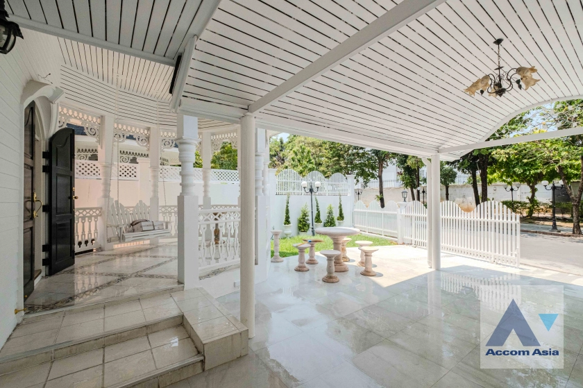 4  4 br Townhouse for rent and sale in Bang Na ,Bangkok BTS Bearing at Fantasia Villa 2 AA39256