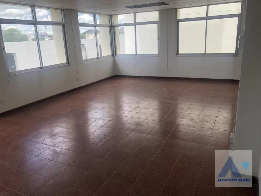 7  Building For Rent in Lat Phrao ,Bangkok  AA39257