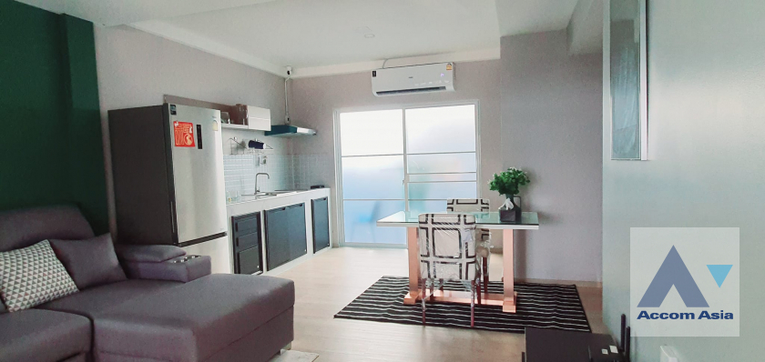 unit 2 Bedrooms  Townhouse For Rent in Pattanakarn, Bangkok  near BTS Udomsuk (AA39263)