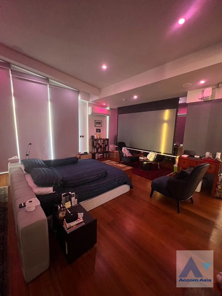 13  5 br House For Rent in Sukhumvit ,Bangkok BTS Phra khanong AA39270