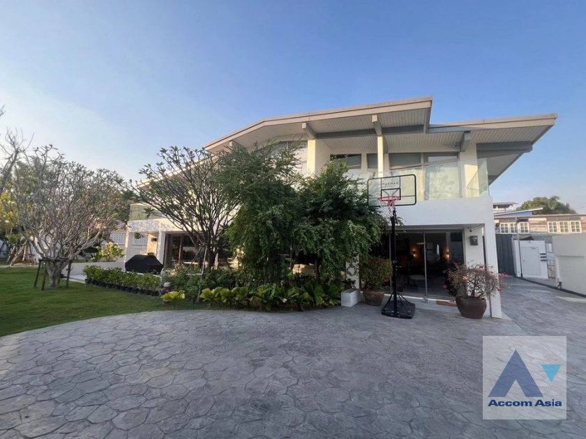 22  5 br House For Rent in Sukhumvit ,Bangkok BTS Phra khanong AA39270