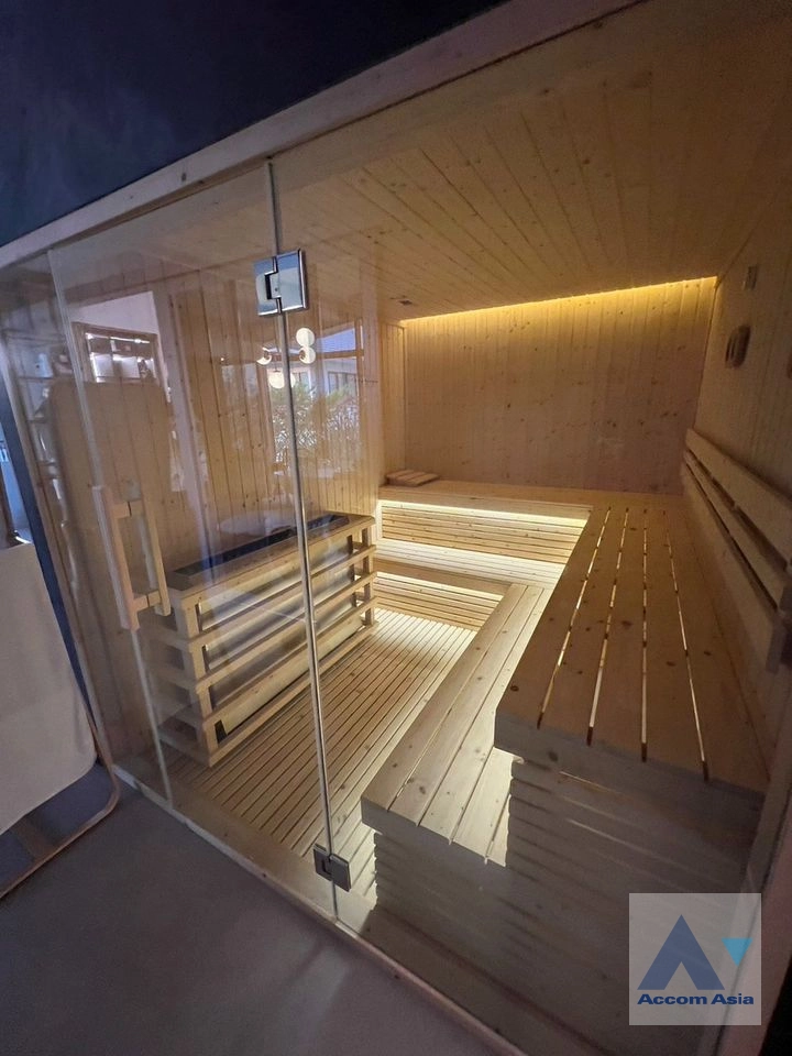 14  5 br House For Rent in Sukhumvit ,Bangkok BTS Phra khanong AA39270