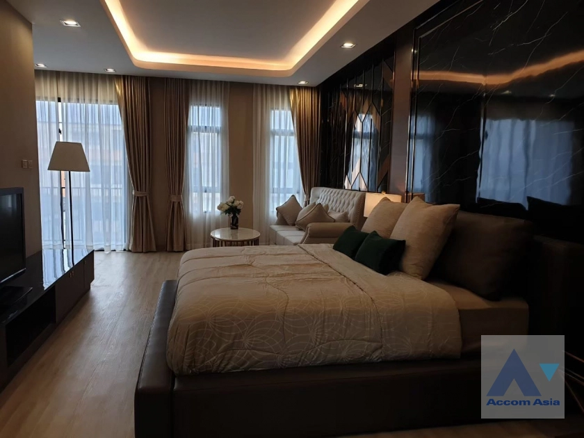 13  3 br House for rent and sale in Ratchadapisek ,Bangkok  at Diamond Ville Chokchai 4 AA39278