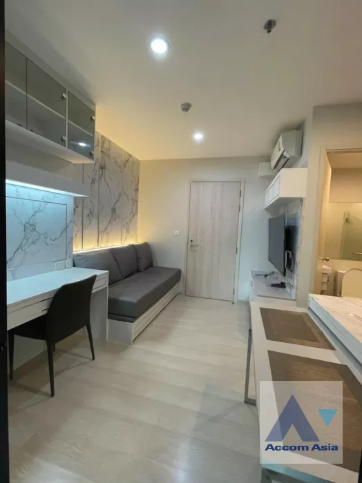  1 Bedroom  Condominium For Rent in Ratchadapisek, Bangkok  near BTS Asok (AA39287)