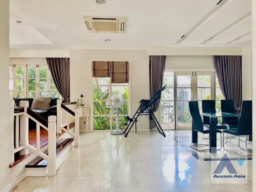  1  3 br House For Sale in Bang Na ,Bangkok  at Nantawan Village Srinakarin AA39290