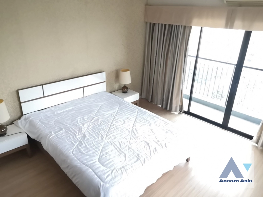 13  3 br Condominium For Rent in Ploenchit ,Bangkok BTS Ploenchit at Renova Residence AA39298