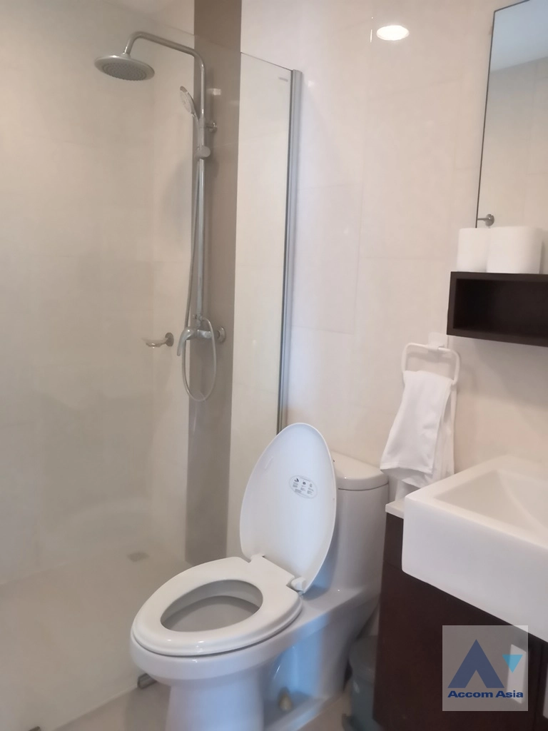 9  3 br Condominium For Rent in Ploenchit ,Bangkok BTS Ploenchit at Renova Residence AA39298