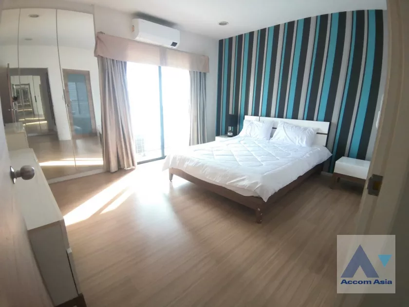 11  3 br Condominium For Rent in Ploenchit ,Bangkok BTS Ploenchit at Renova Residence AA39298