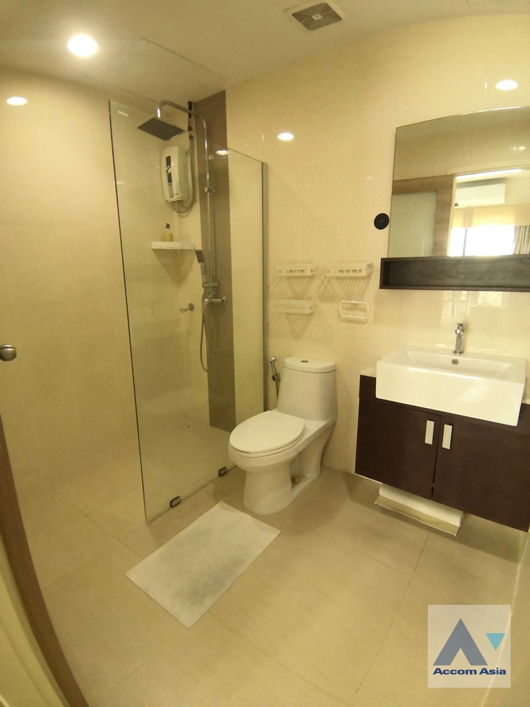 10  3 br Condominium For Rent in Ploenchit ,Bangkok BTS Ploenchit at Renova Residence AA39298