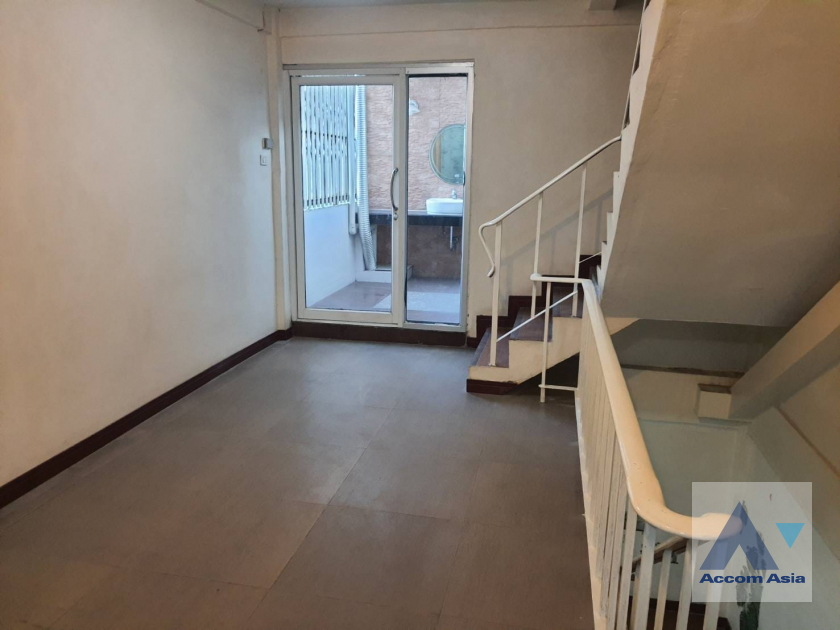 4  6 br House For Rent in Sukhumvit ,Bangkok BTS Bang Chak AA39300