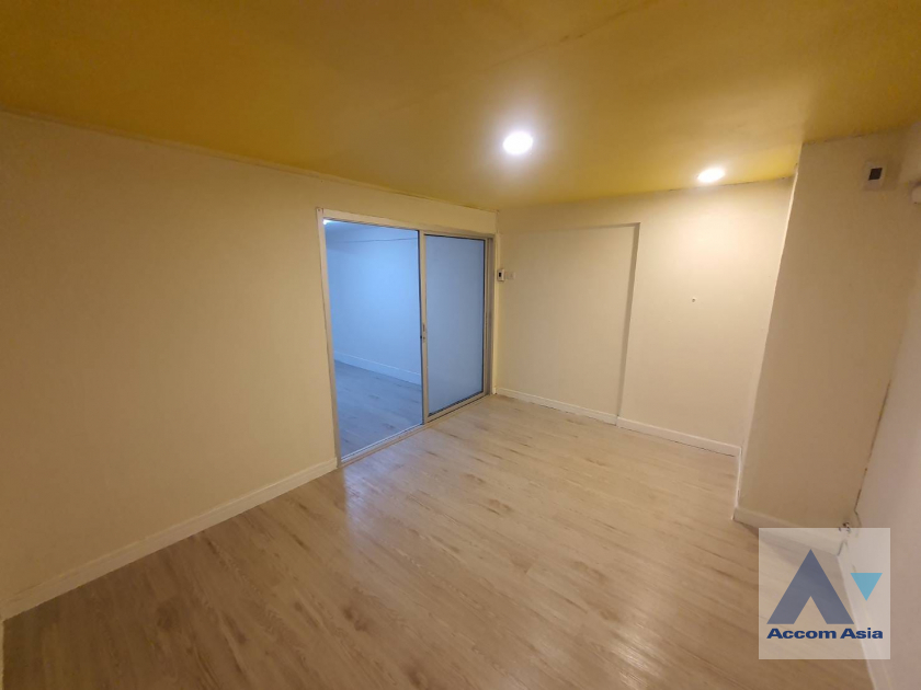 6  6 br House For Rent in Sukhumvit ,Bangkok BTS Bang Chak AA39300