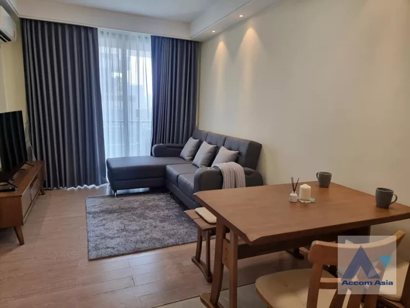 Fully Furnished | Regal Sathon - Naradhiwas Condominium  1 Bedroom for Sale & Rent   in Sathorn Bangkok
