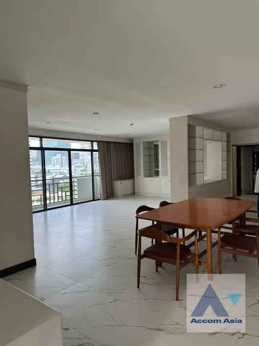  3 Bedrooms  Condominium For Rent in Silom, Bangkok  near BTS Sala Daeng - MRT Silom (AA39312)