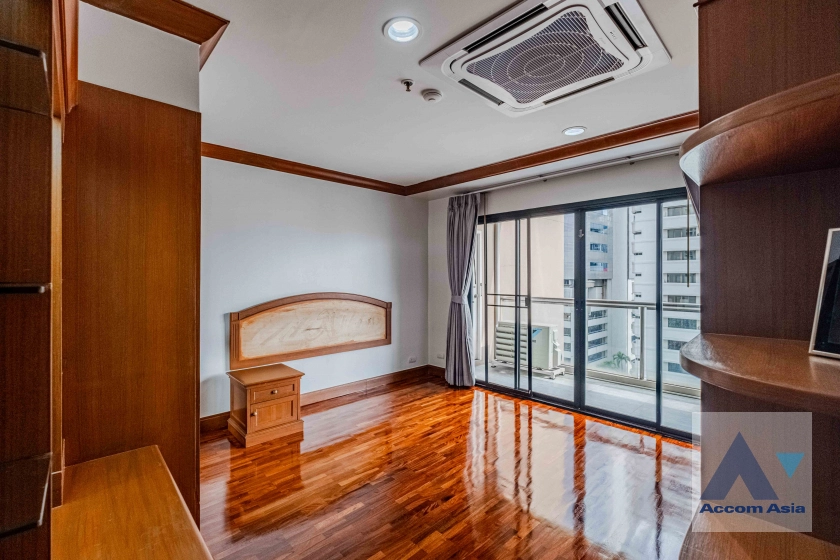 17  3 br Apartment For Rent in Sukhumvit ,Bangkok BTS Asok - MRT Sukhumvit at Comfortable for Living AA39313