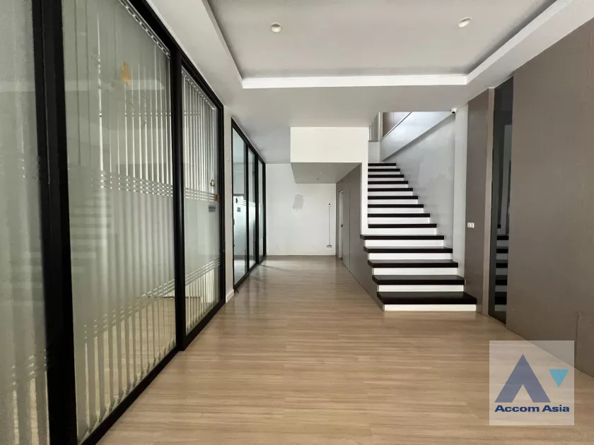 7  1 br Building For Rent in phaholyothin ,Bangkok  AA39314