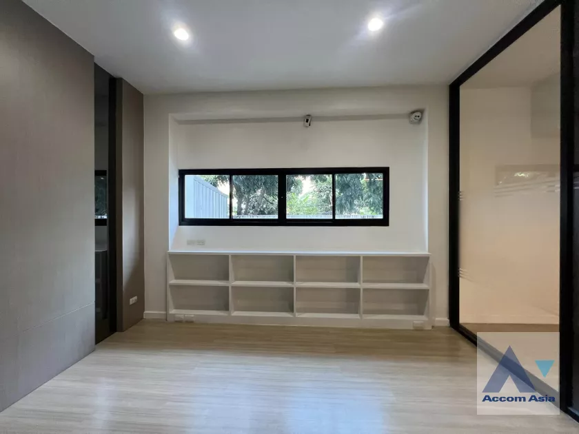 10  1 br Building For Rent in phaholyothin ,Bangkok  AA39314