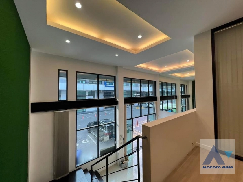  2  Shophouse For Rent in Phaholyothin ,Bangkok  AA39314