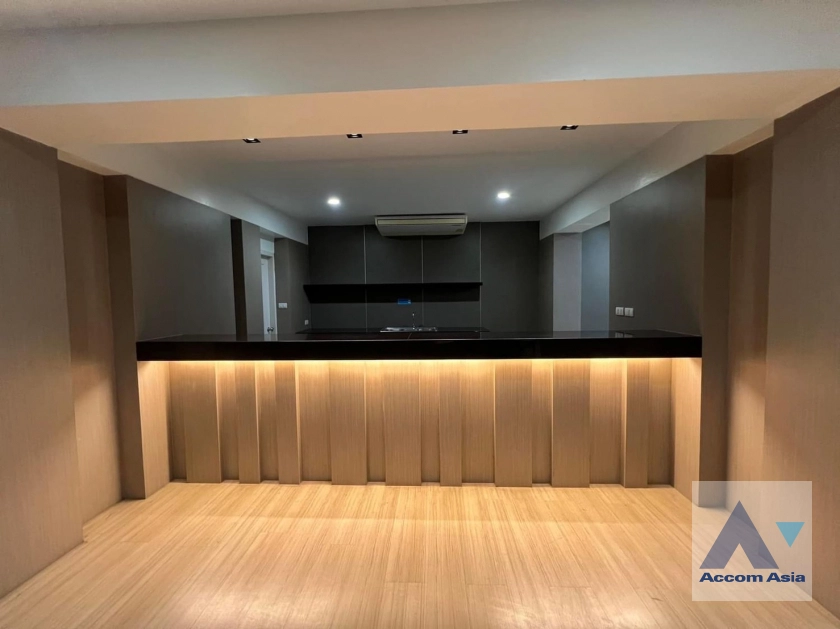 38  Shophouse For Rent in Phaholyothin ,Bangkok  AA39314